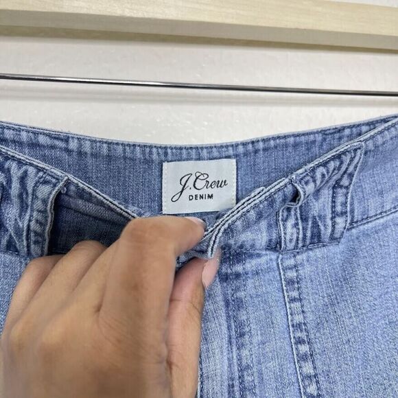 J. Crew Shorts Size 4 Cargo Denim Lightweight Blue Cuffed 6" Inseam Utility Flat - Picture 2 of 12